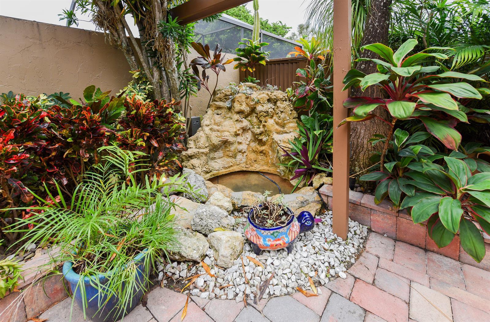 6548 Patio Lane, Boca Raton FL 33433 photo 2