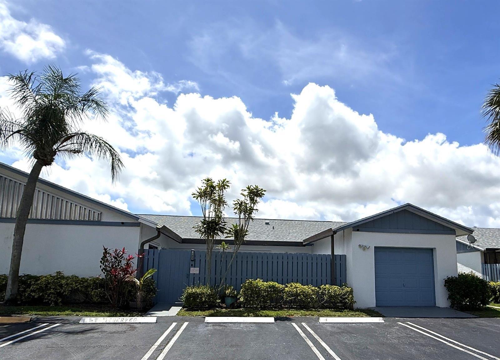1204 Timberlane Circle # 12d, FL 33463