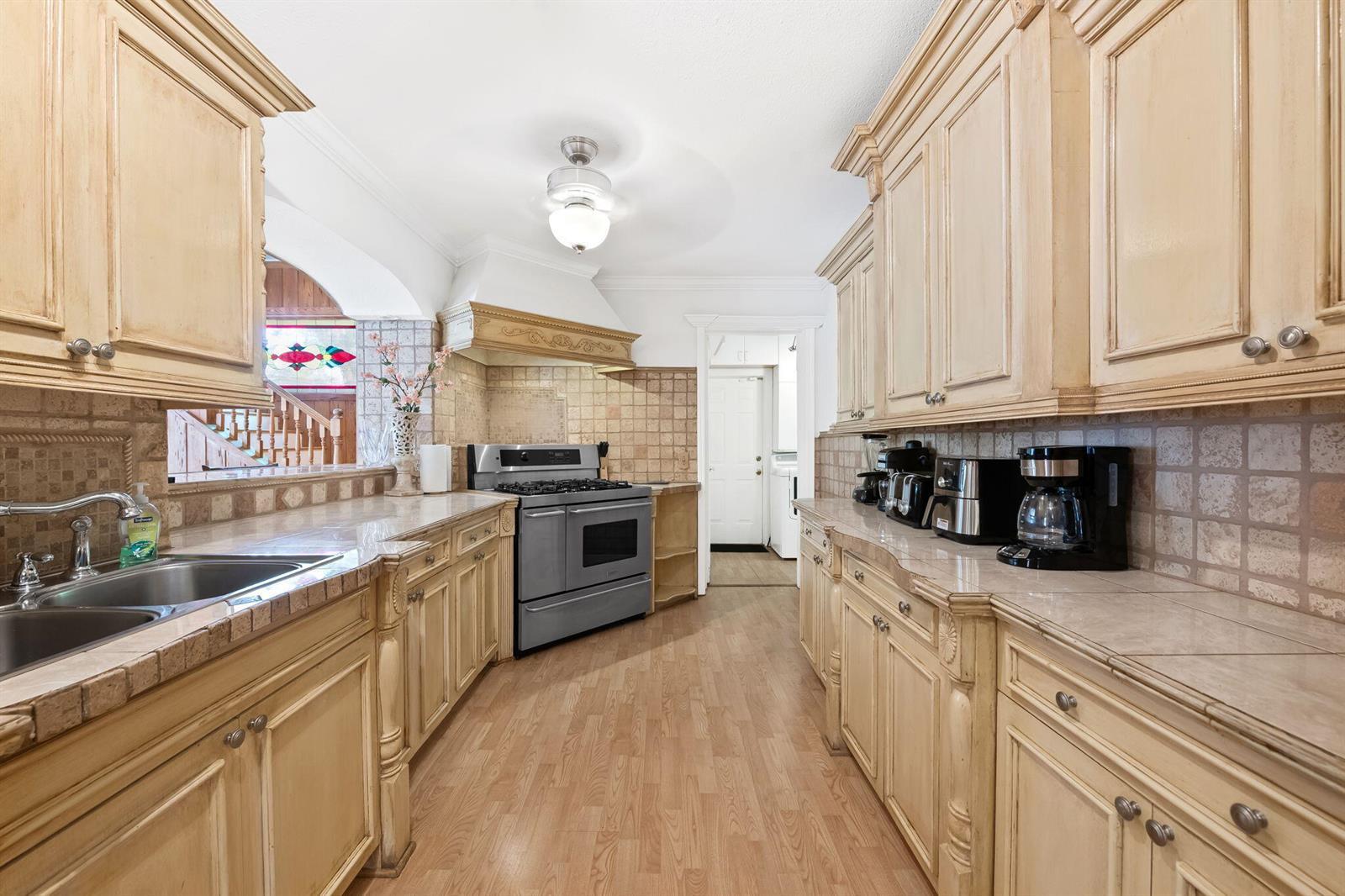 2400 Delmar Place, Fort Lauderdale FL 33301 photo 5
