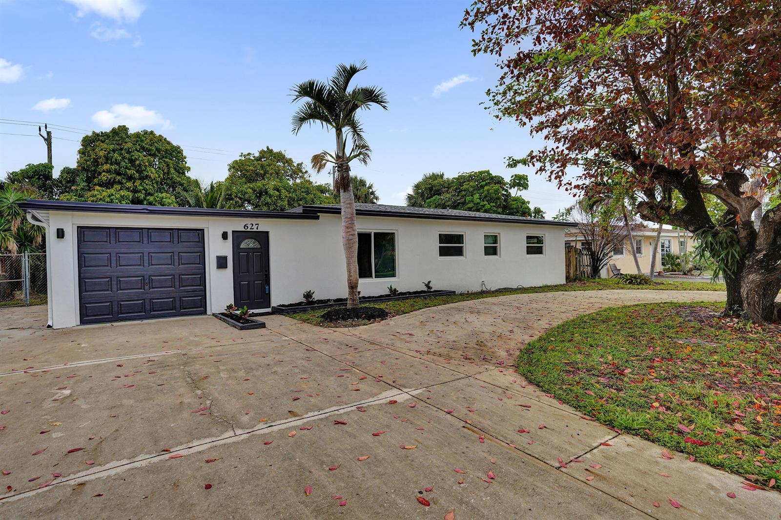 627 W Ilex Drive, Lake Park FL 33403 photo 3