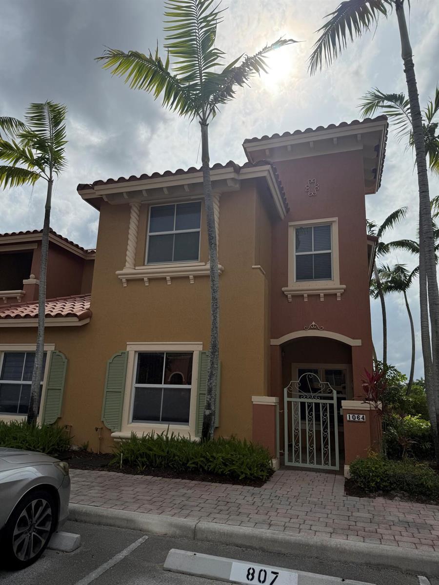 1064 SW 144th Avenue # 807, Pembroke Pines FL 33027 photo 4