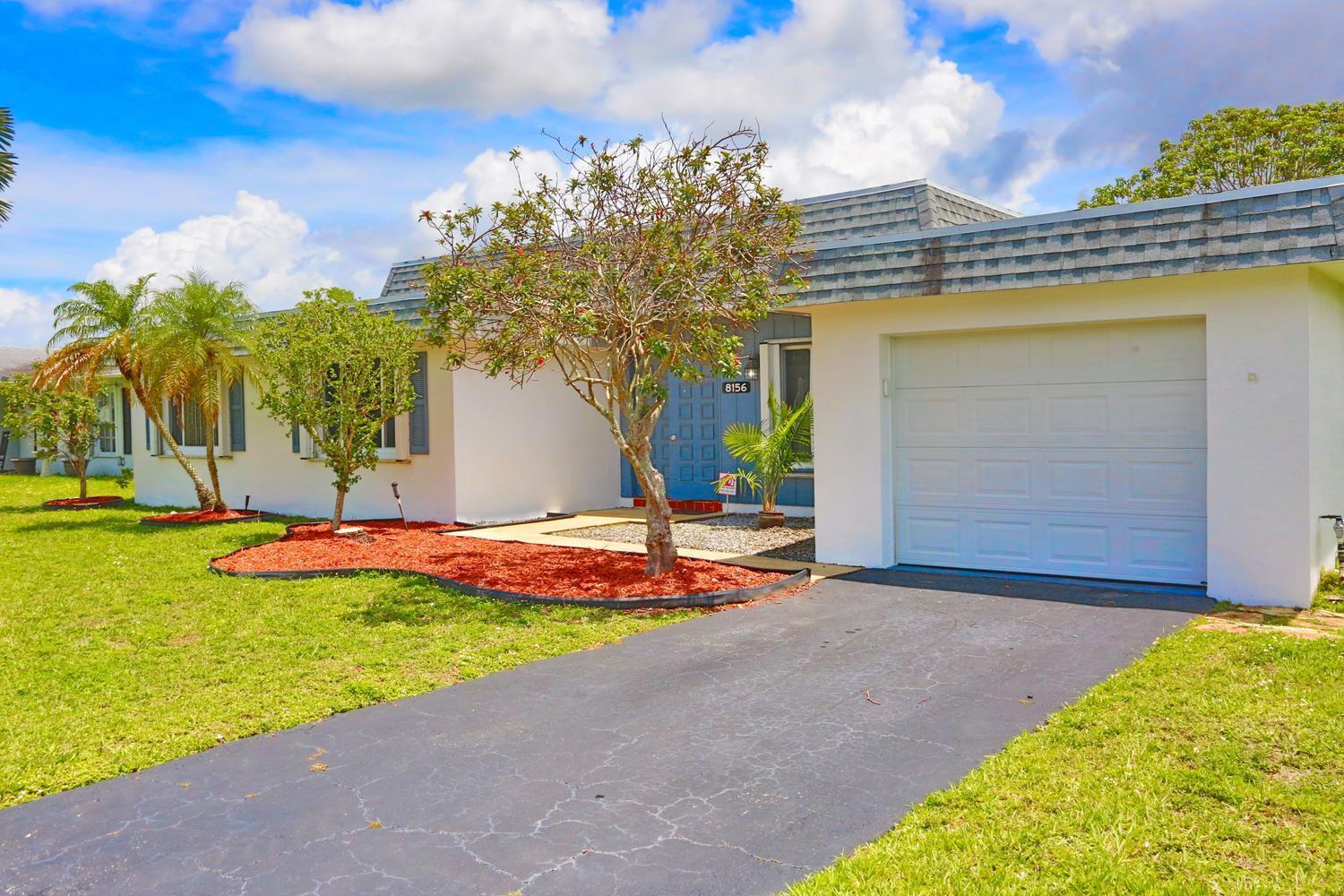 8156 NW 67th Avenue, Tamarac FL 33321 photo 3