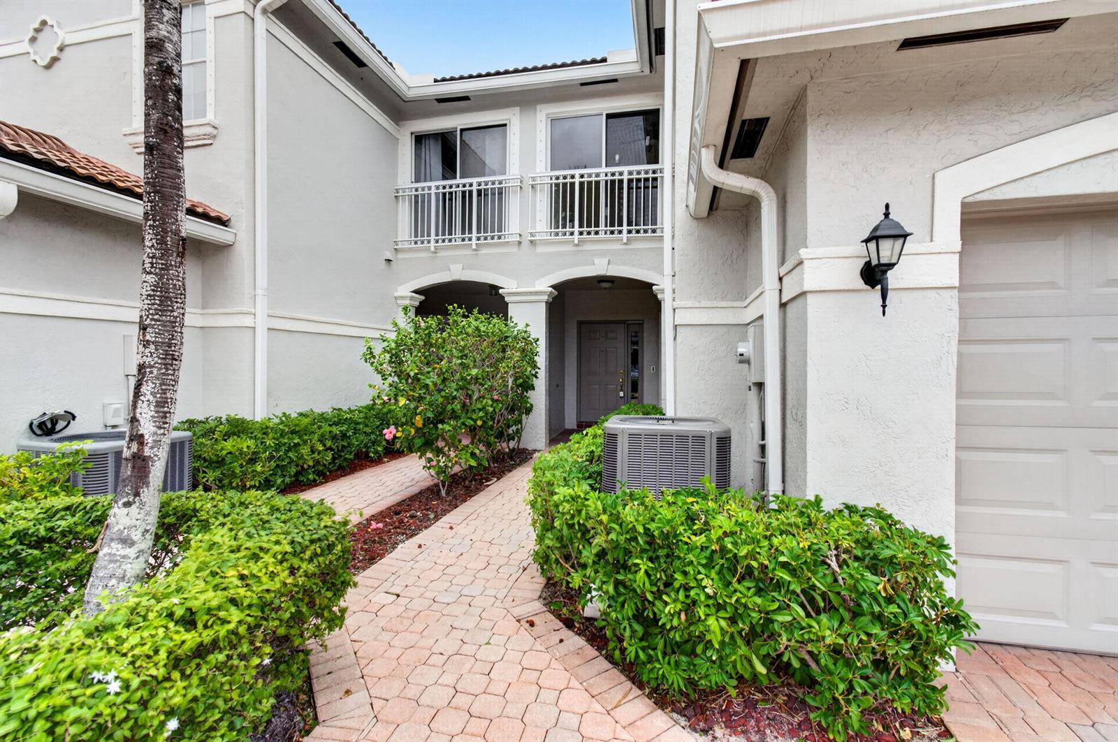 8289 Via Serena, Boca Raton FL 33433 photo 2