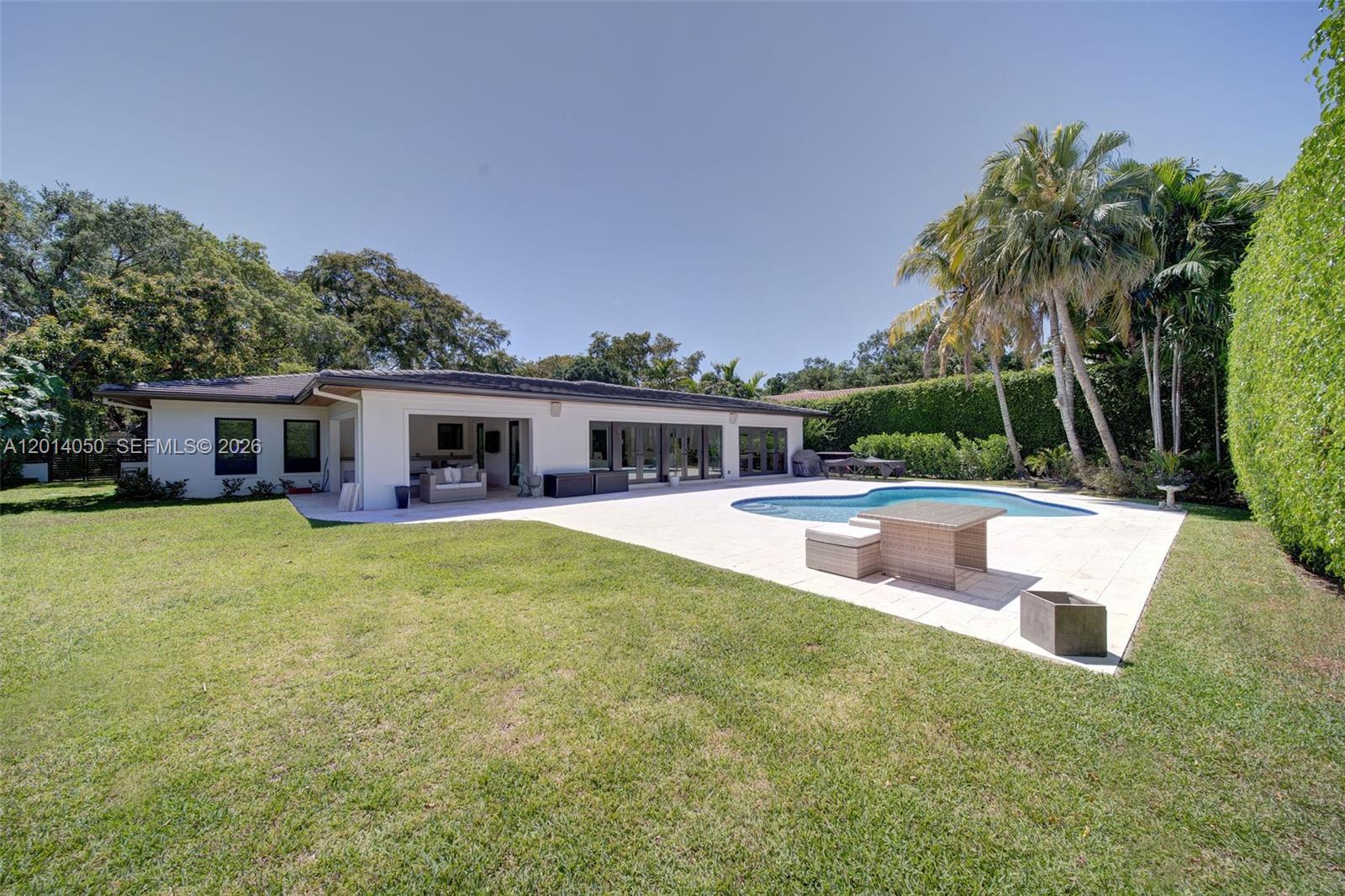 1117 Alfonso Ave, Coral Gables FL 33146 photo 2