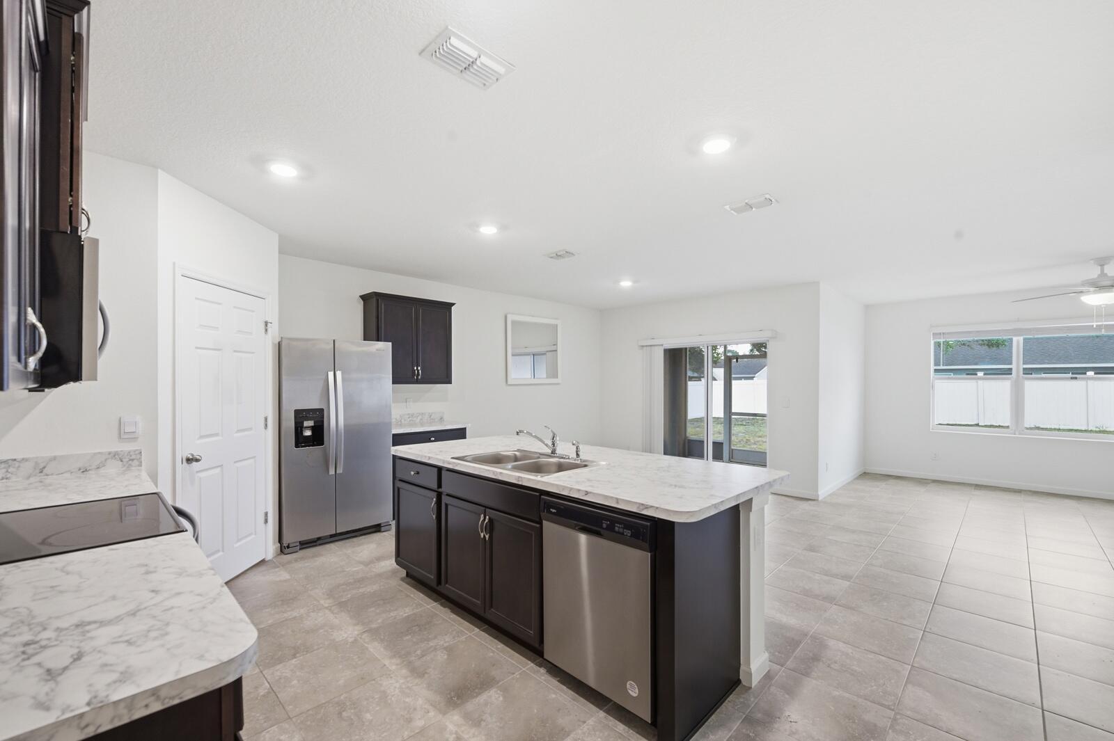 428 SE Fairchild Avenue, Port St. Lucie FL 34984 photo 4