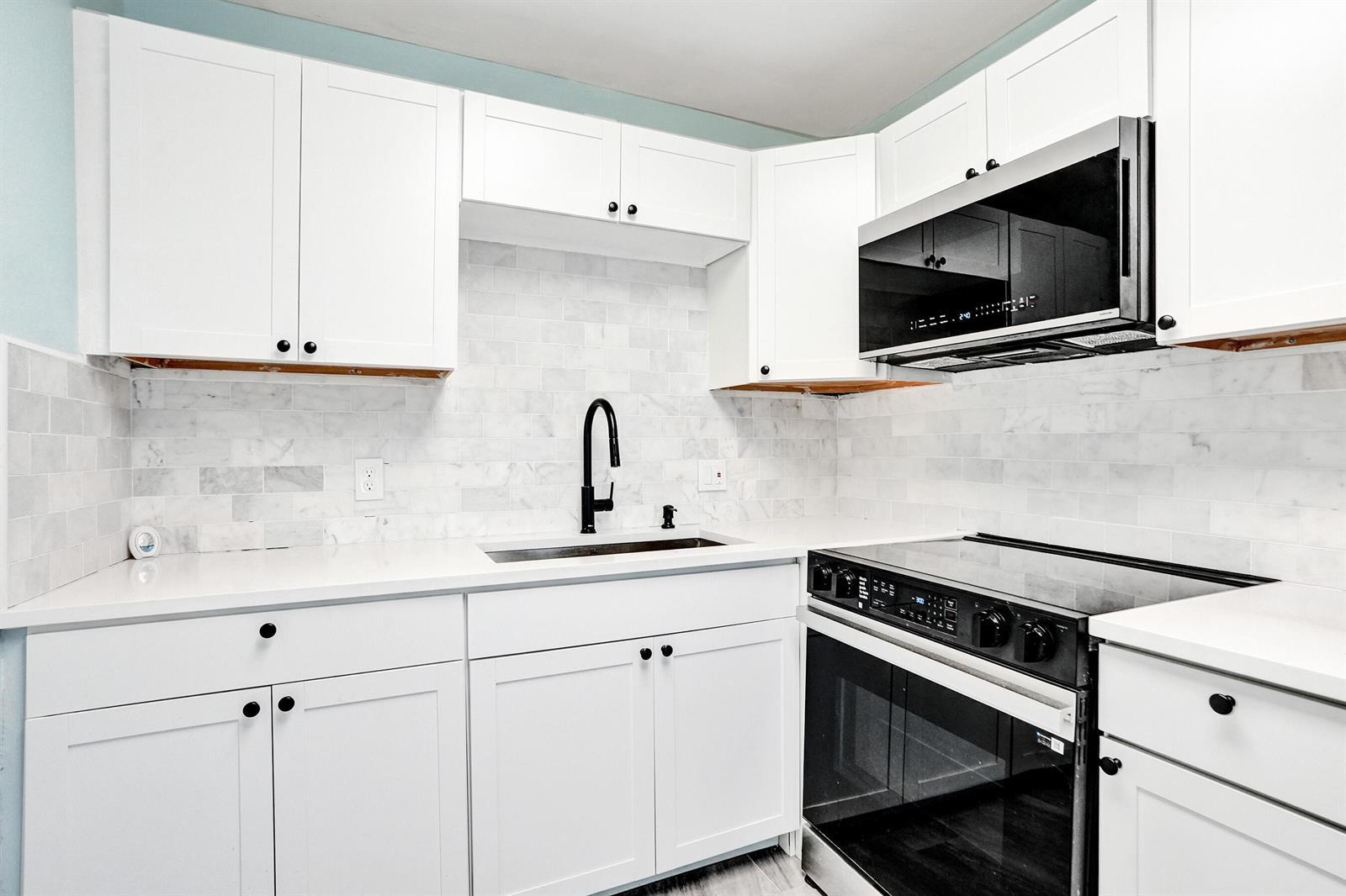 358 Oakridge T # 358, Deerfield Beach FL 33442 photo 2