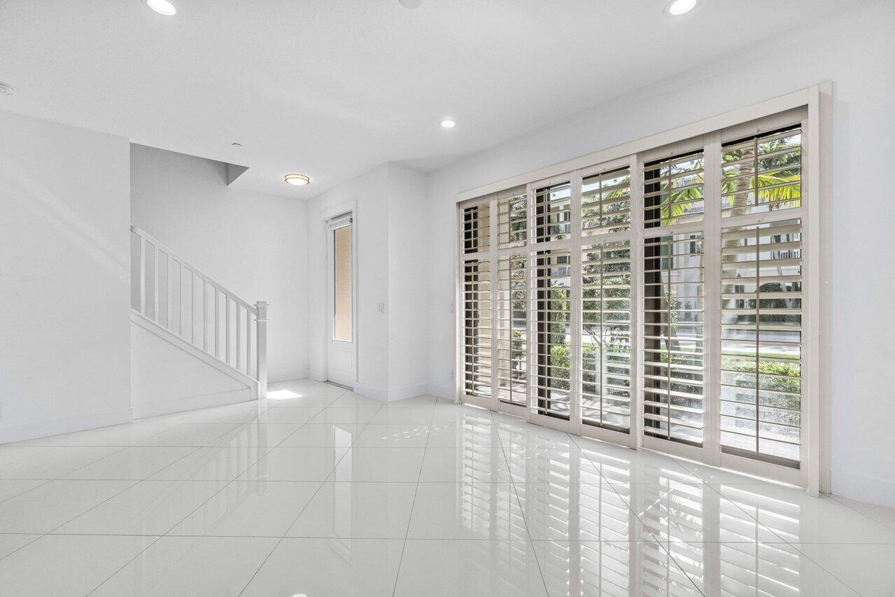 7115 Edison Place, Palm Beach Gardens FL 33418 photo 5