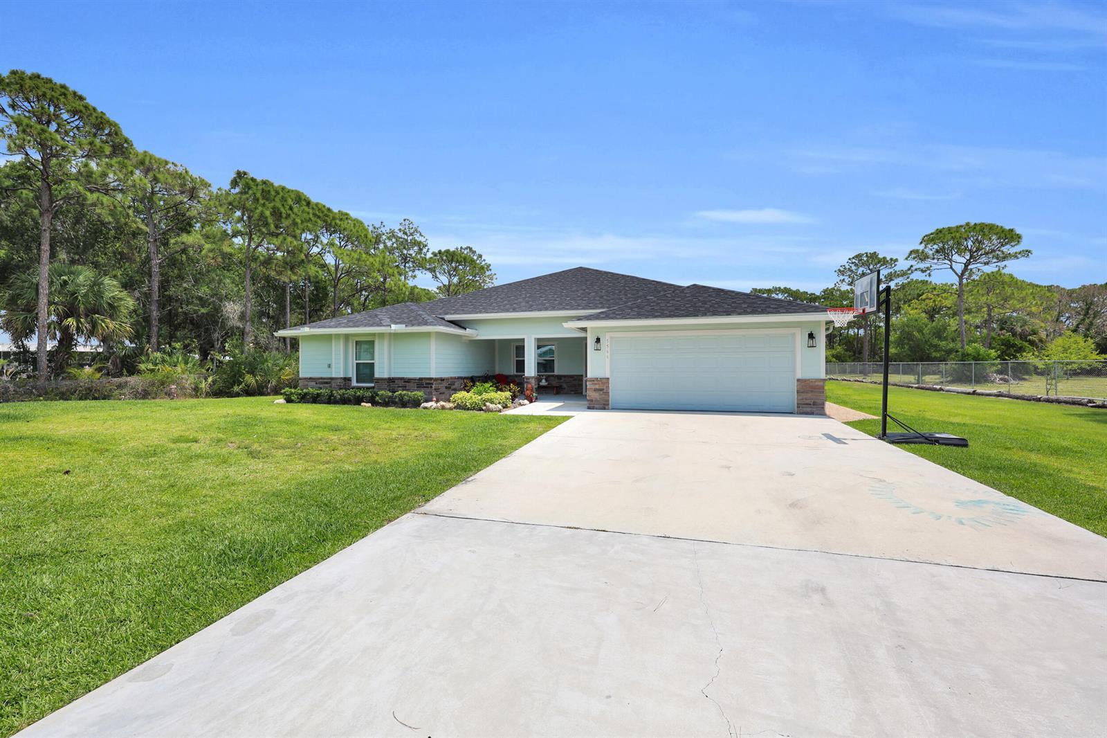 5566 Pinetree Drive, Fort Pierce FL 34982 photo 5