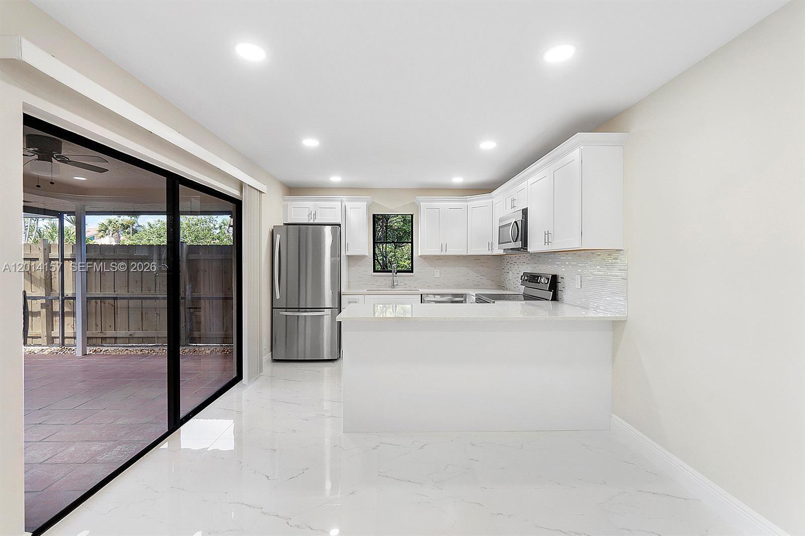 7744 W Courtyard Run W, Boca Raton FL 33433 photo 2