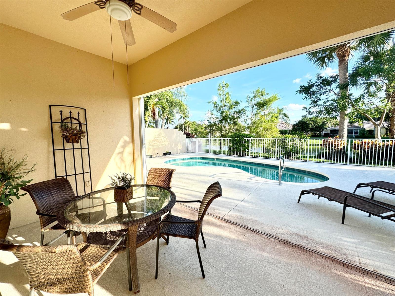 8262 Dominica Place, Wellington FL 33414 photo 4