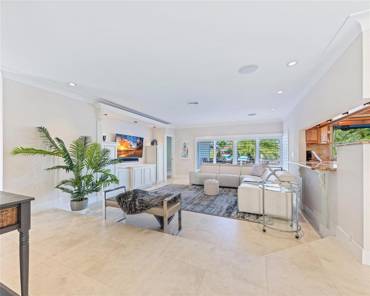 6251 NE 20th Terrace, Fort Lauderdale FL 33308 photo 3