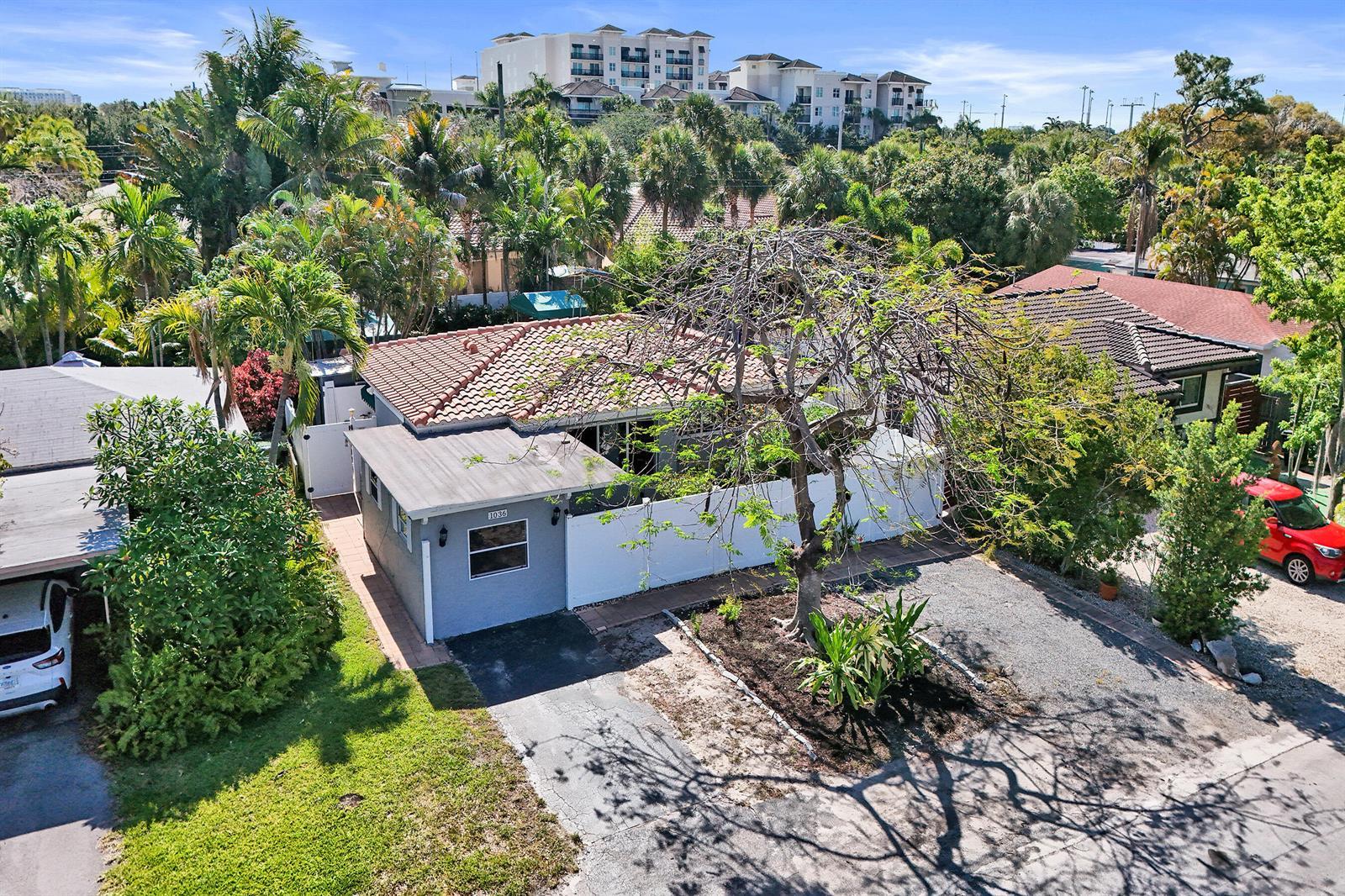 1036 NE 9th Avenue, Fort Lauderdale FL 33304