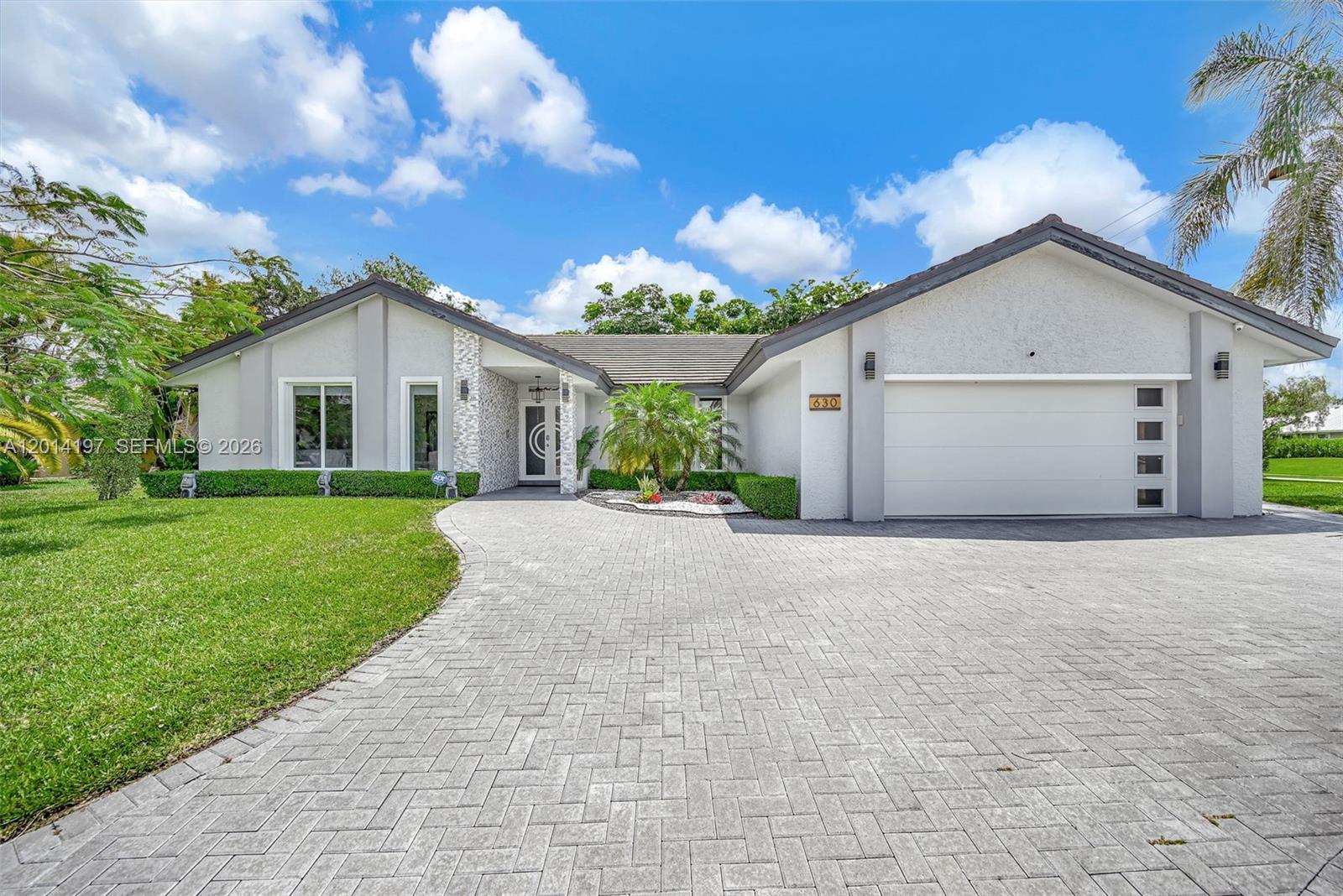630 Deer Creek Briarwood Ln, Deerfield Beach FL 33442 photo 3