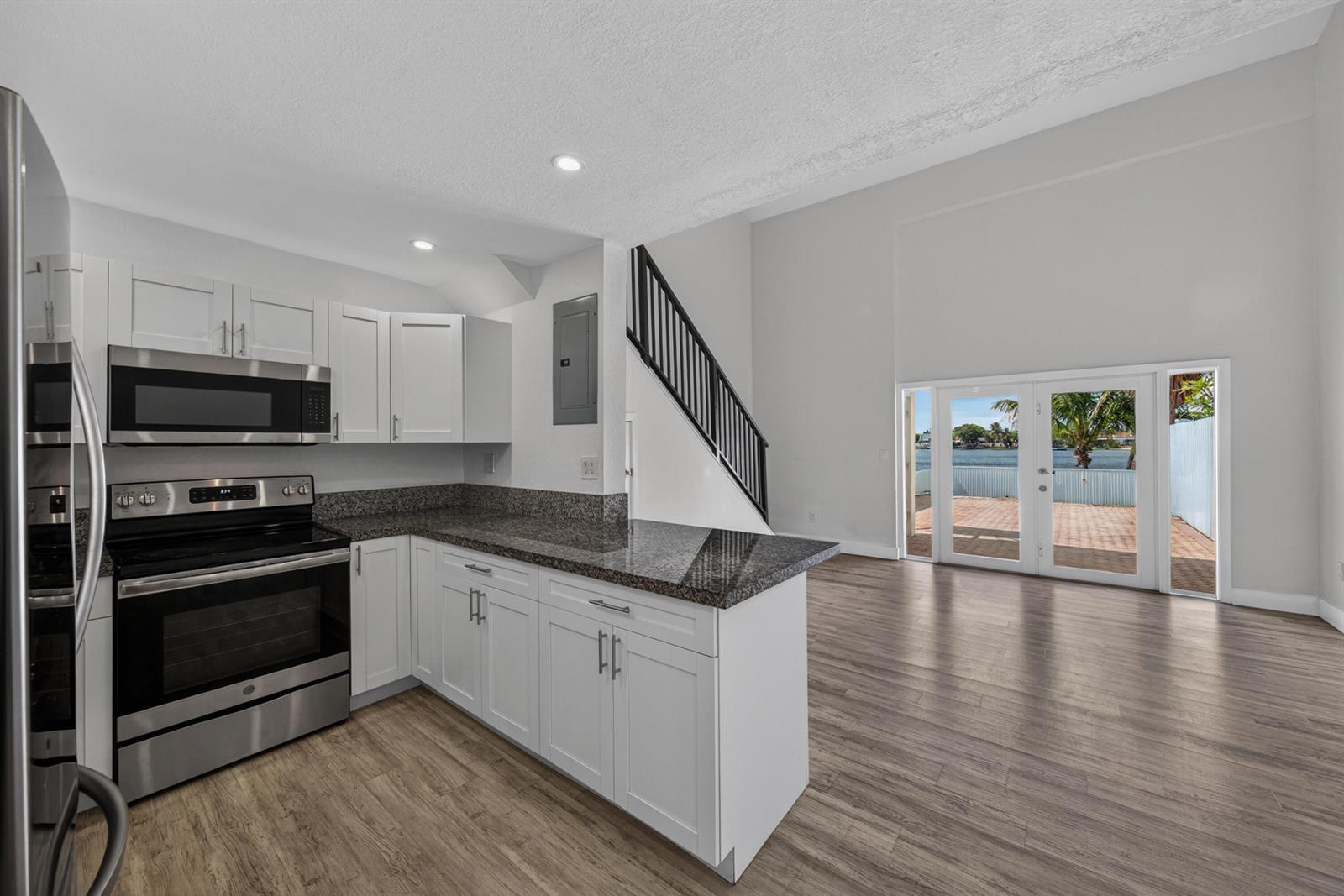 1819 W 68th Street, Hialeah FL 33014 photo 4