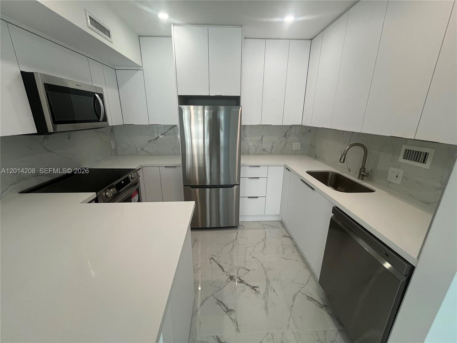 3505 S Ocean Dr # 210, Hollywood FL 33019 photo 2