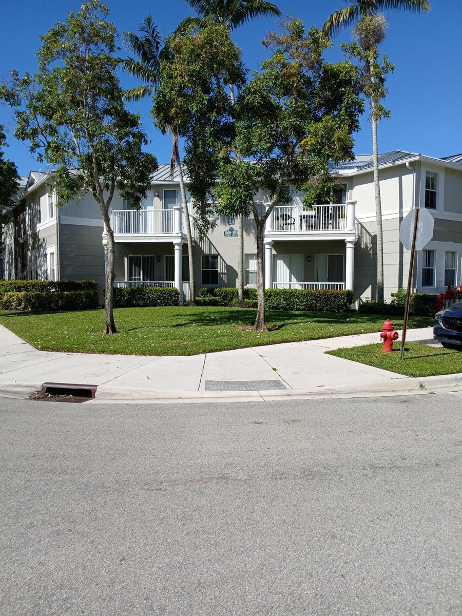 1016 Shoma Drive, Royal Palm Beach FL 33414
