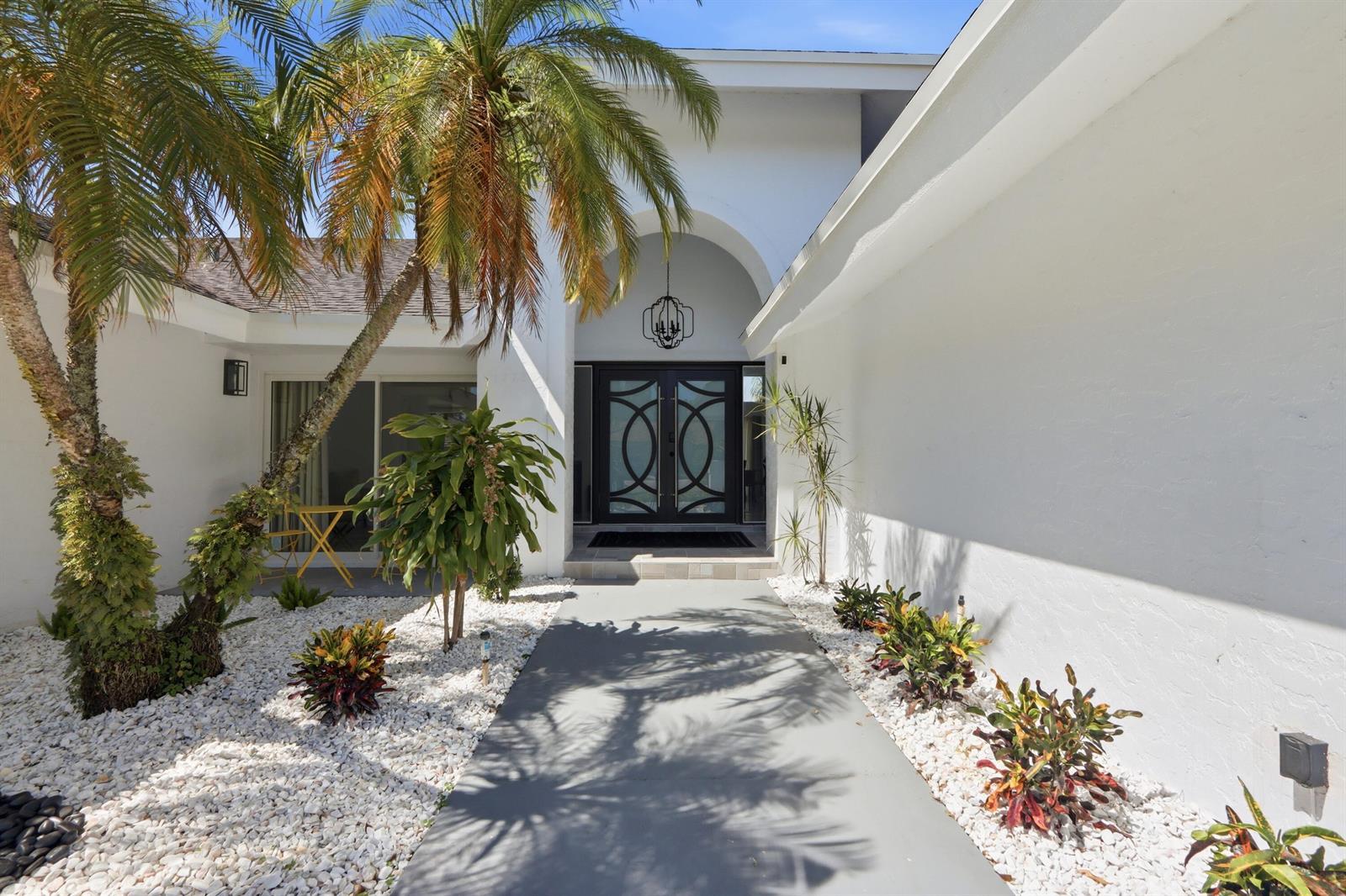 12725 Kingsway Road, Wellington FL 33414 photo 2