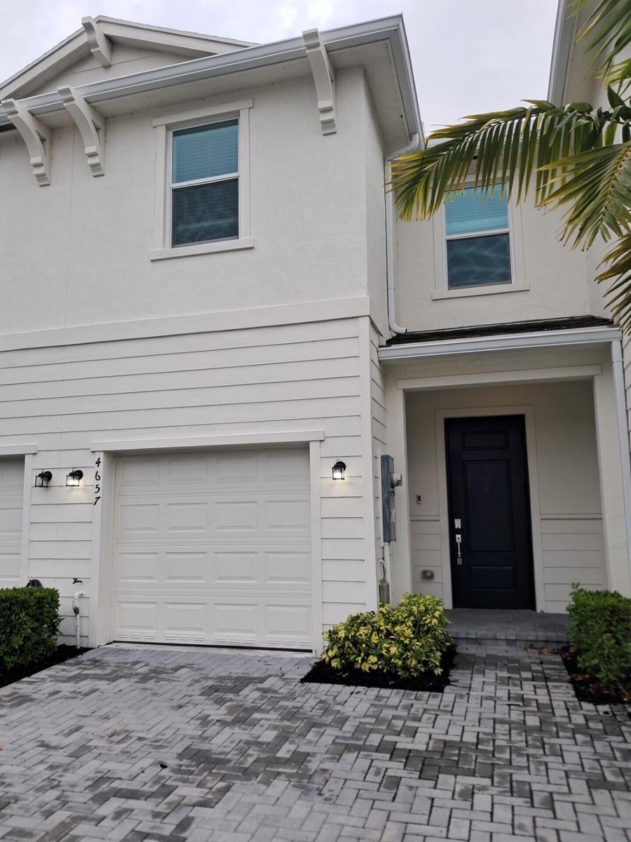 4657 Meyerson Place, Lake Worth FL 33463 photo 2