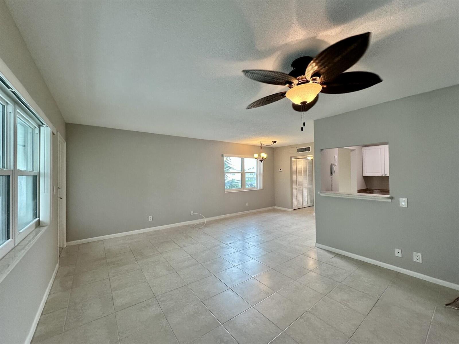 20 Norwich A, West Palm Beach FL 33417 photo 2