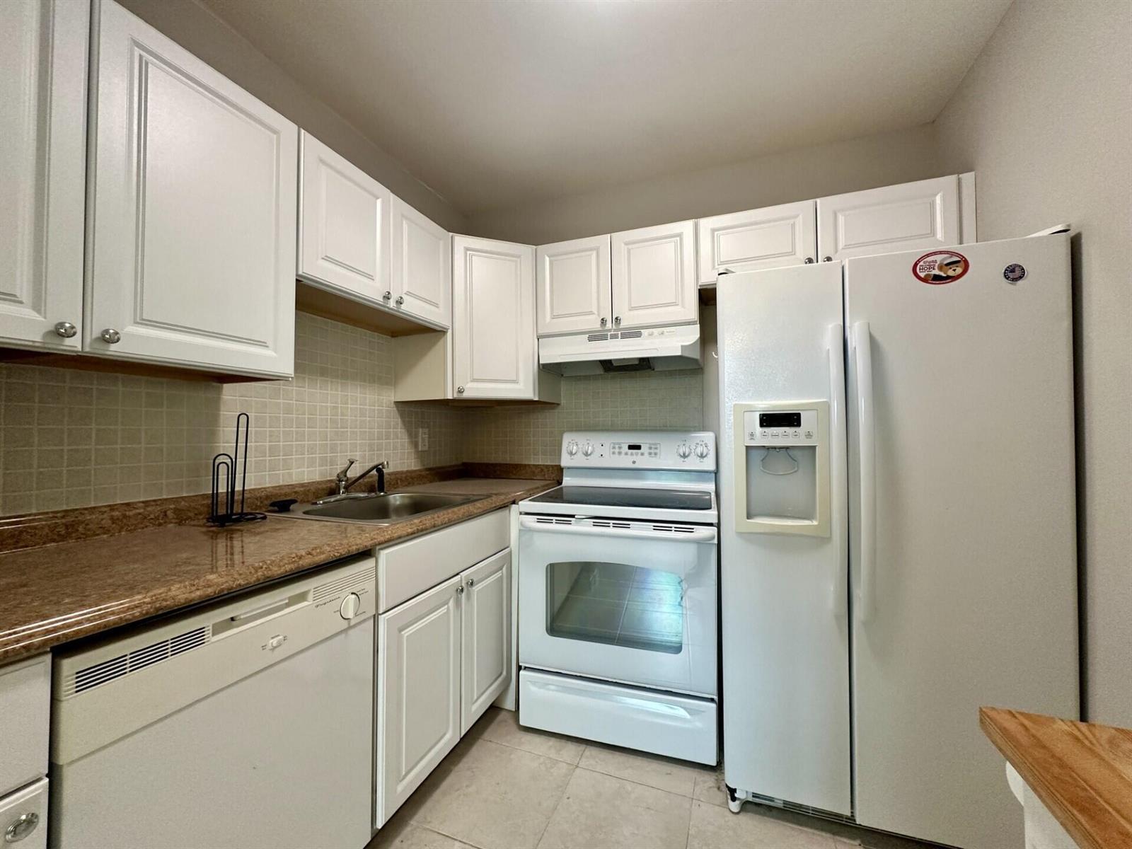 20 Norwich A, West Palm Beach FL 33417 photo 3
