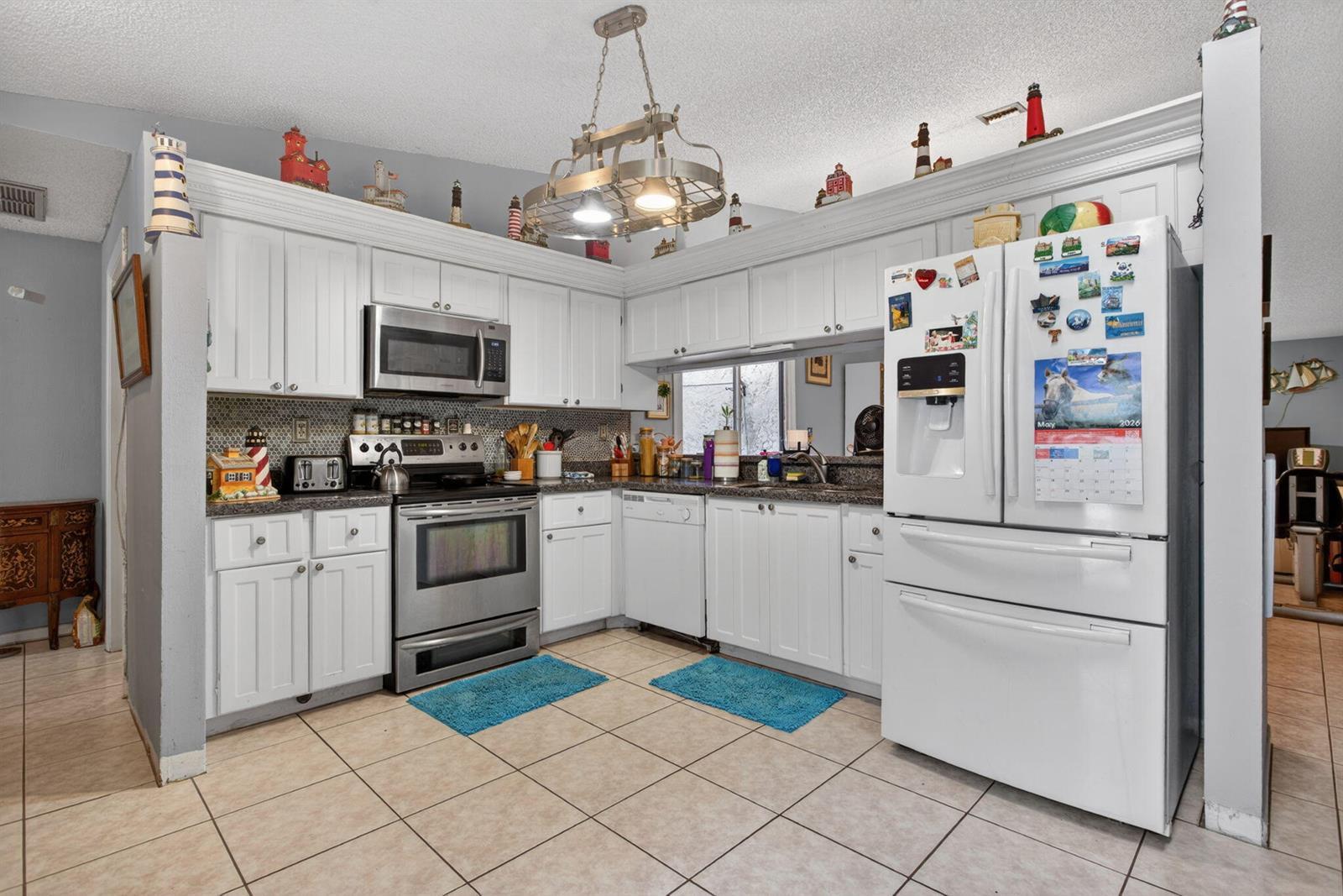 5028 NW 11th Way, Deerfield Beach FL 33064 photo 4