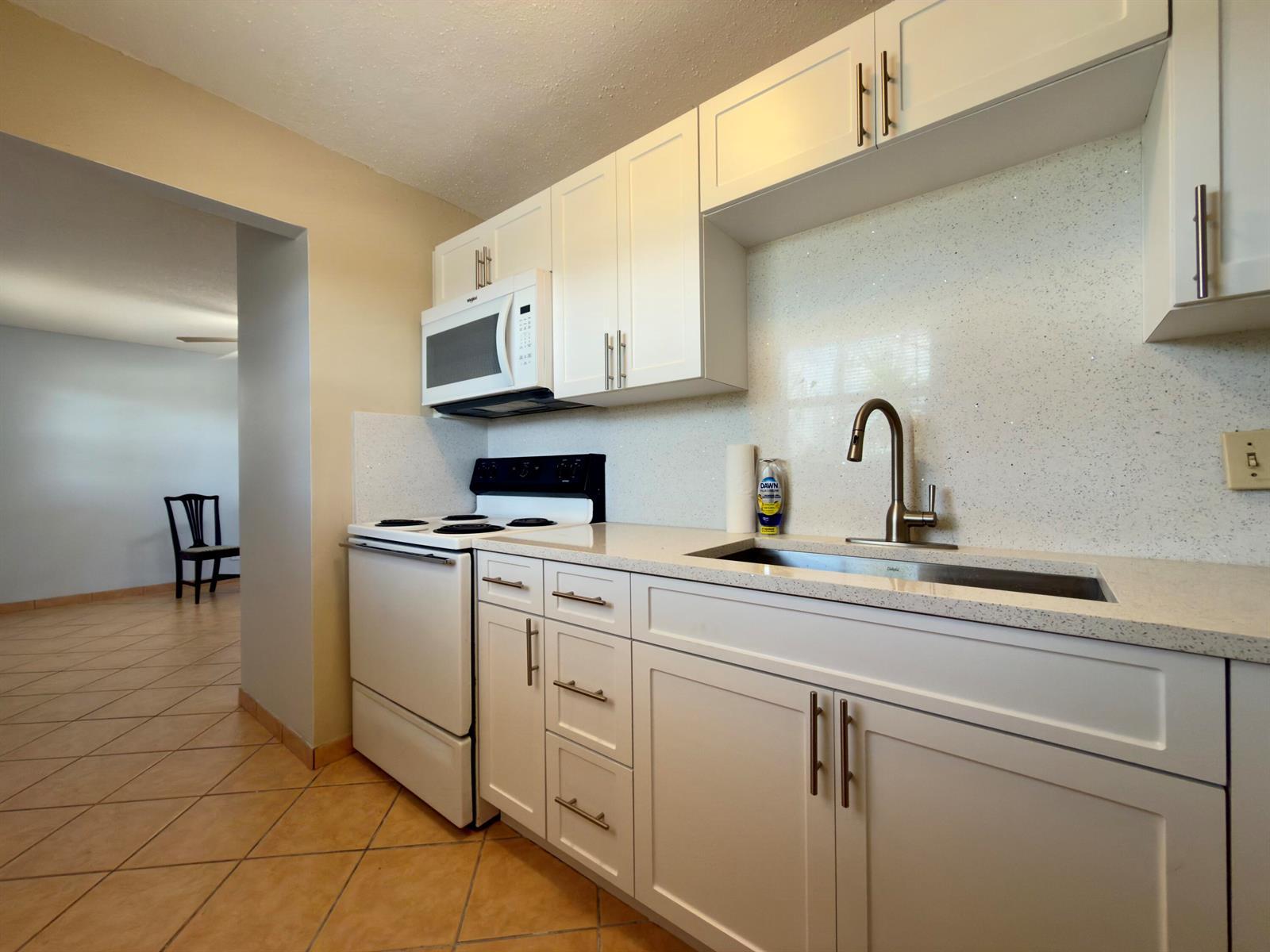 200 Bonnie Boulevard # 132, Palm Springs FL 33461