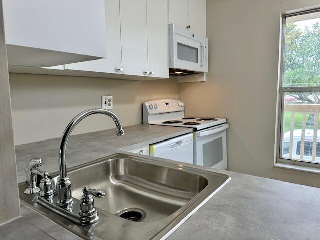 6020 NW 64th Avenue # 207, Tamarac FL 33319 photo 2