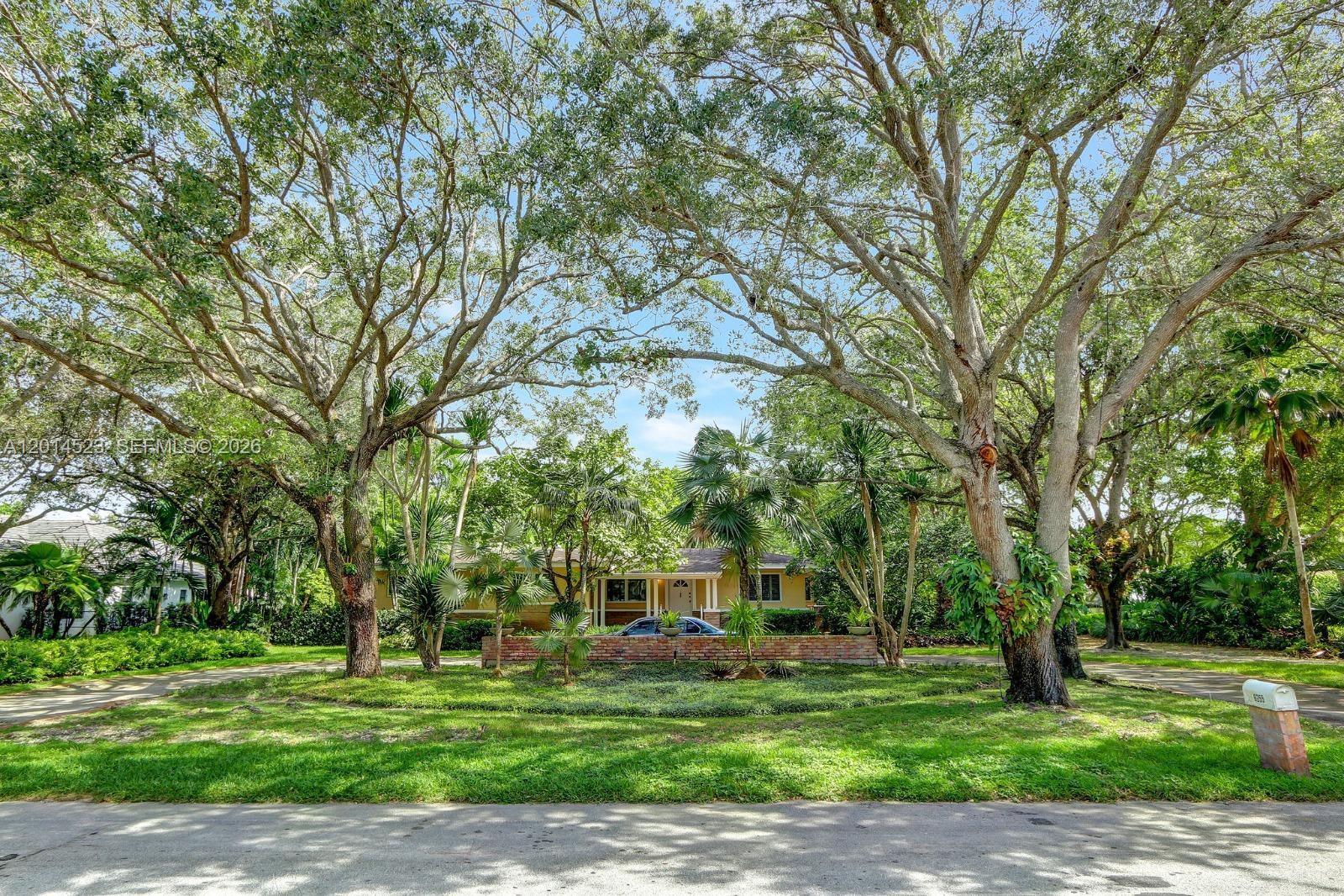 6255 SW 92nd St, Pinecrest FL 33156 photo 3