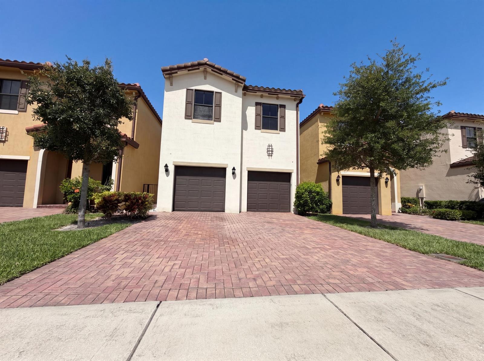 5213 NW 50th Terrace, Tamarac FL 33319