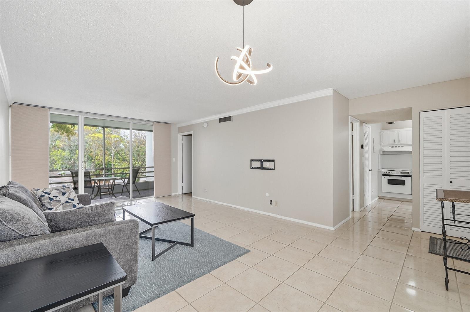 6903 Cypress Road # B24, Plantation FL 33317 photo 4
