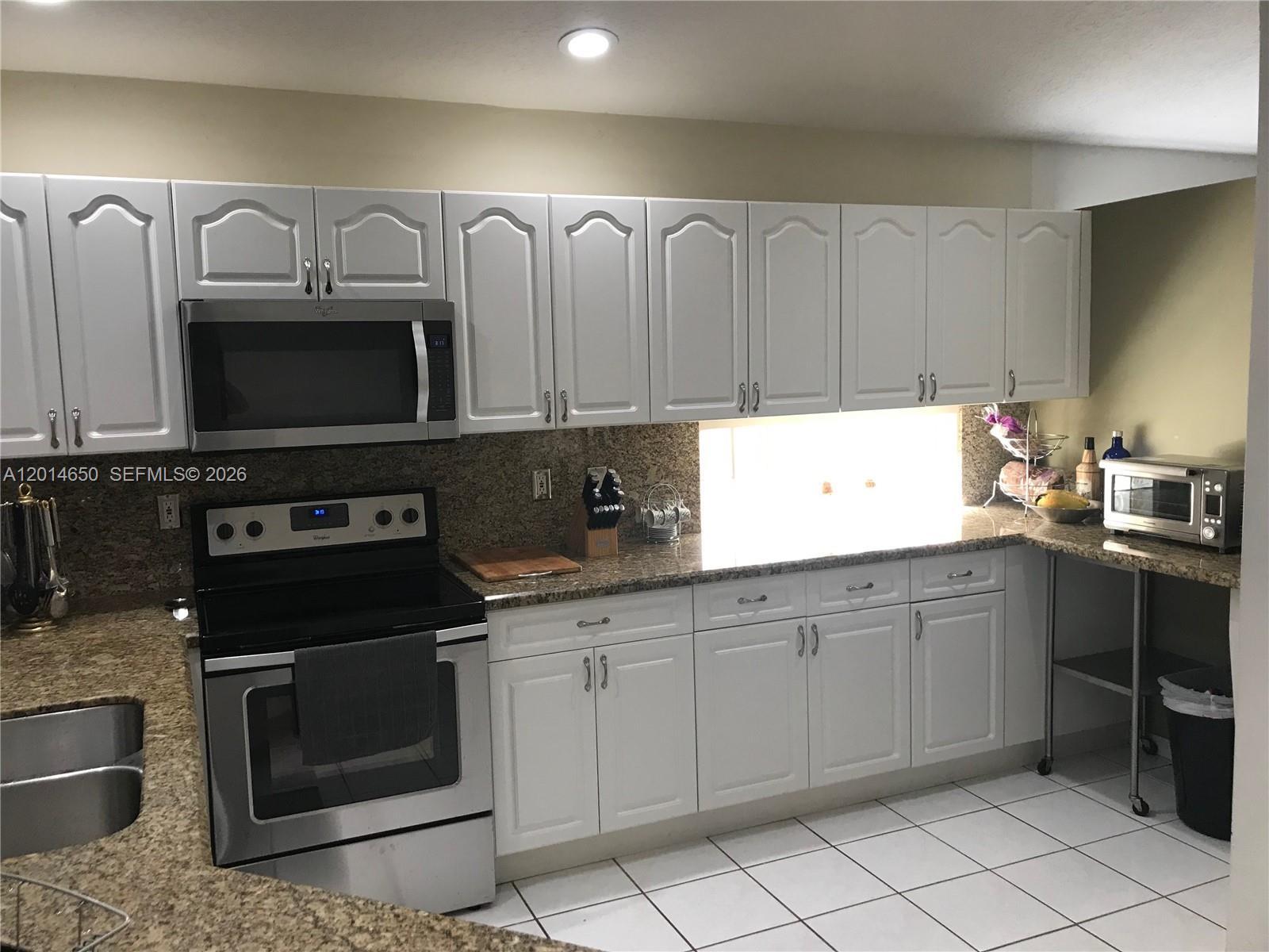 16654 SW 103rd Ln, Miami FL 33196 photo 4