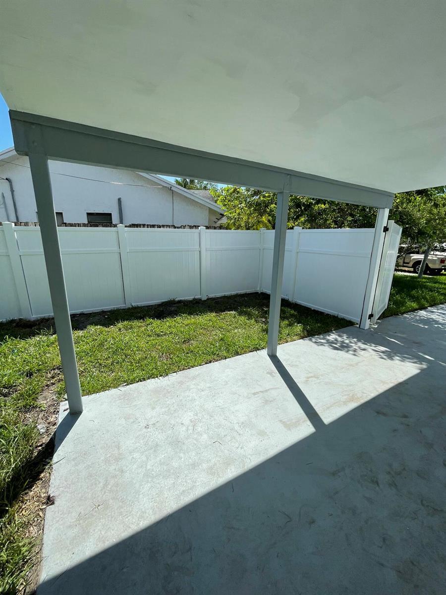 378 NW 2nd Way, Deerfield Beach FL 33441 photo 5
