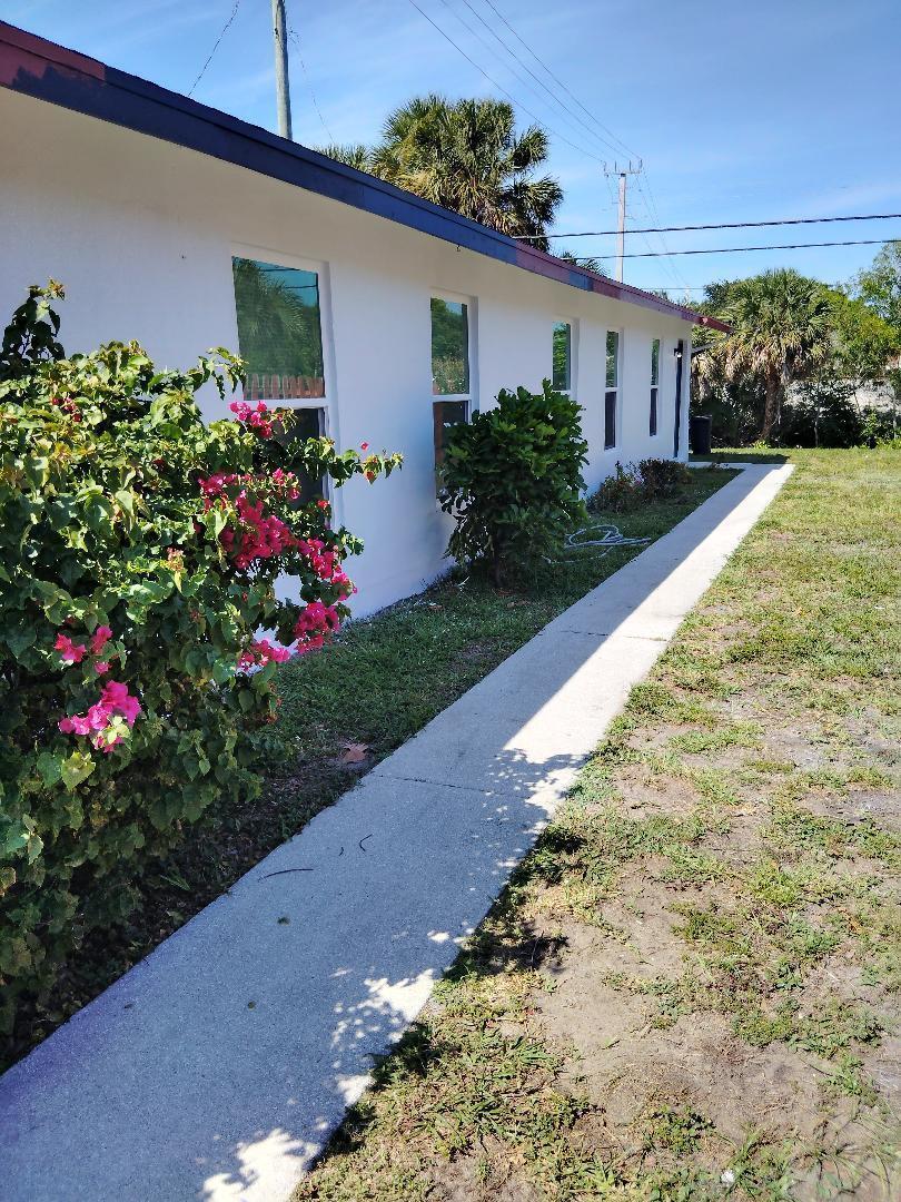 614 Holly Drive # 1, Palm Beach Gardens FL 33410 photo 2