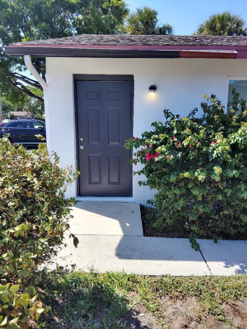 614 Holly Drive # 1, Palm Beach Gardens FL 33410 photo 3