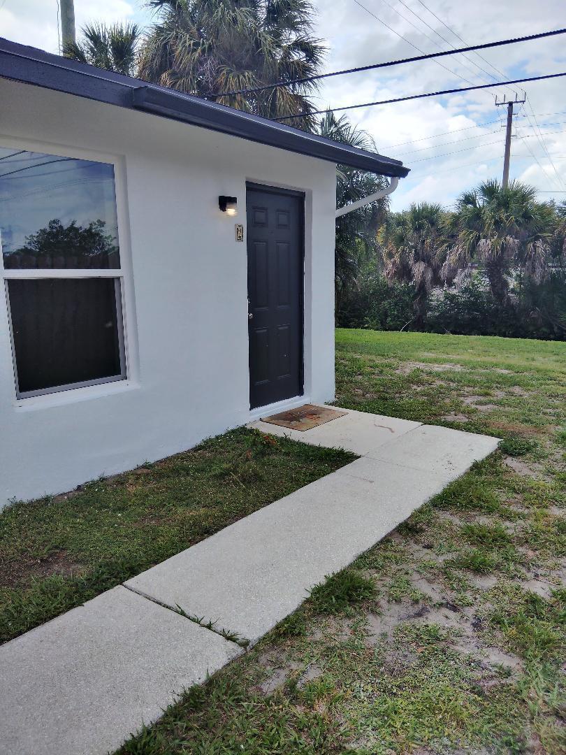 614 Holly Drive # 2, Palm Beach Gardens FL 33410 photo 3