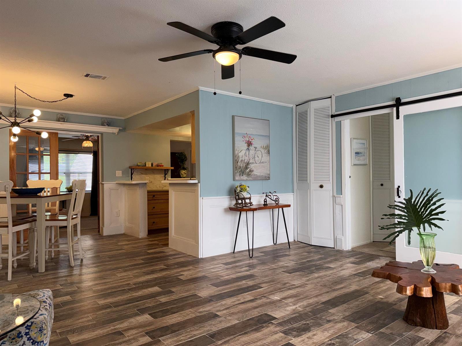 310 SW 20th Ave Avenue SW, Vero Beach FL 32962 photo 4