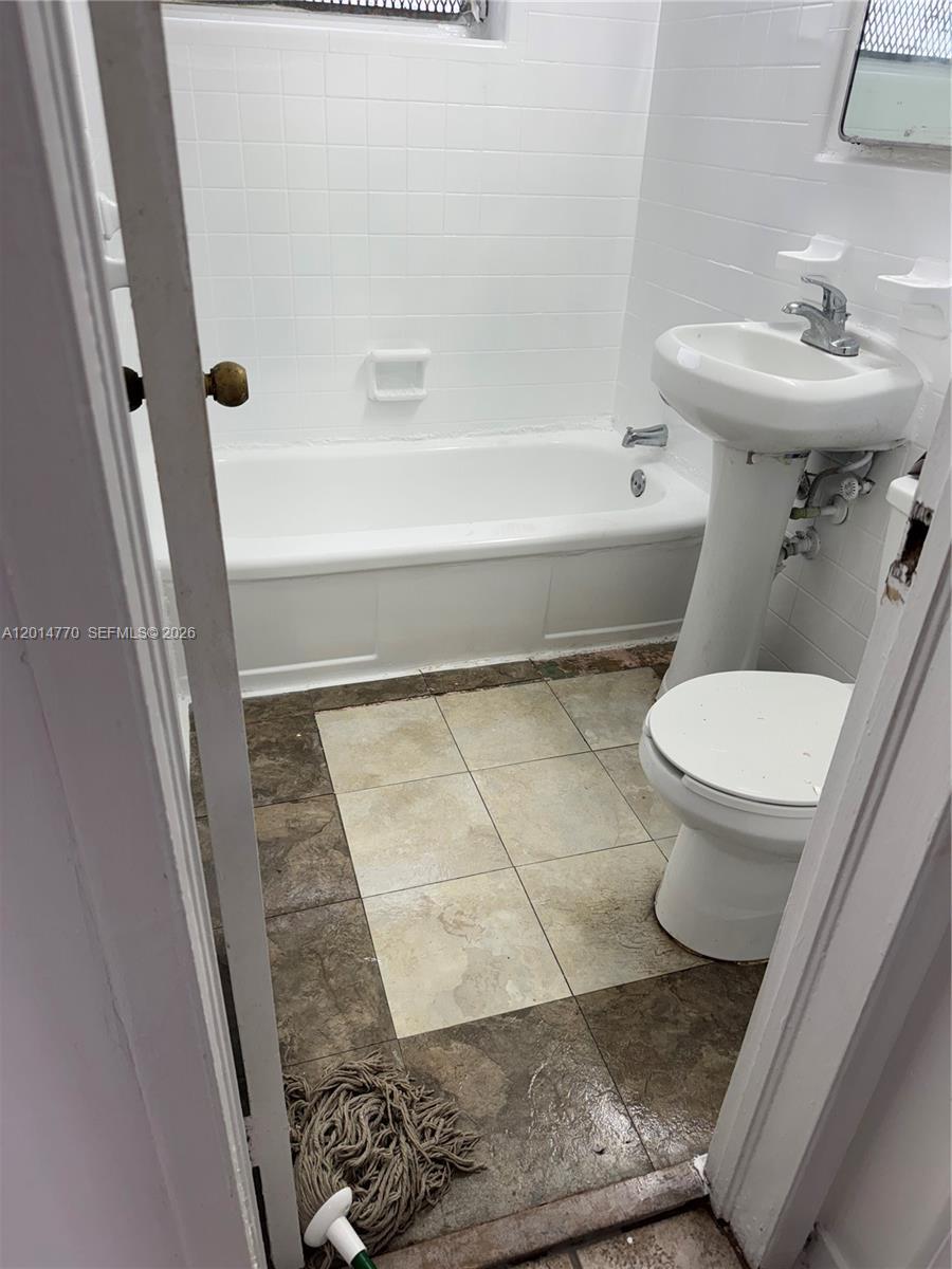 7300 Harding Ave # 9, Miami Beach FL 33141 photo 4