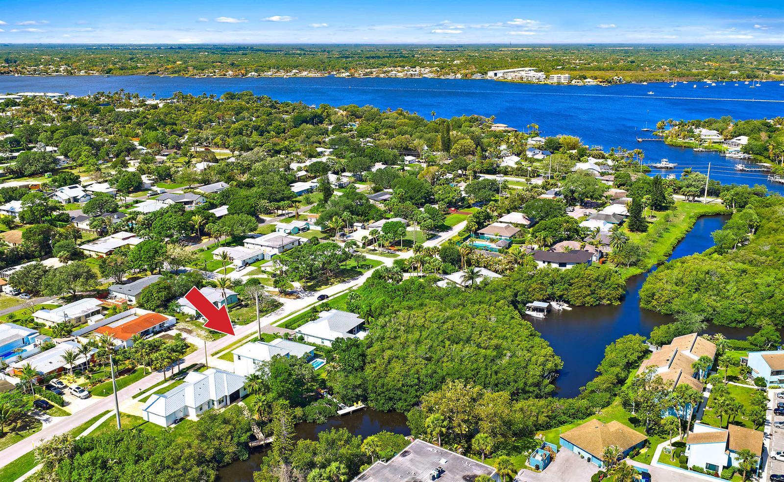 228 SW Indian Groves Drive, Stuart FL 34994 photo 2