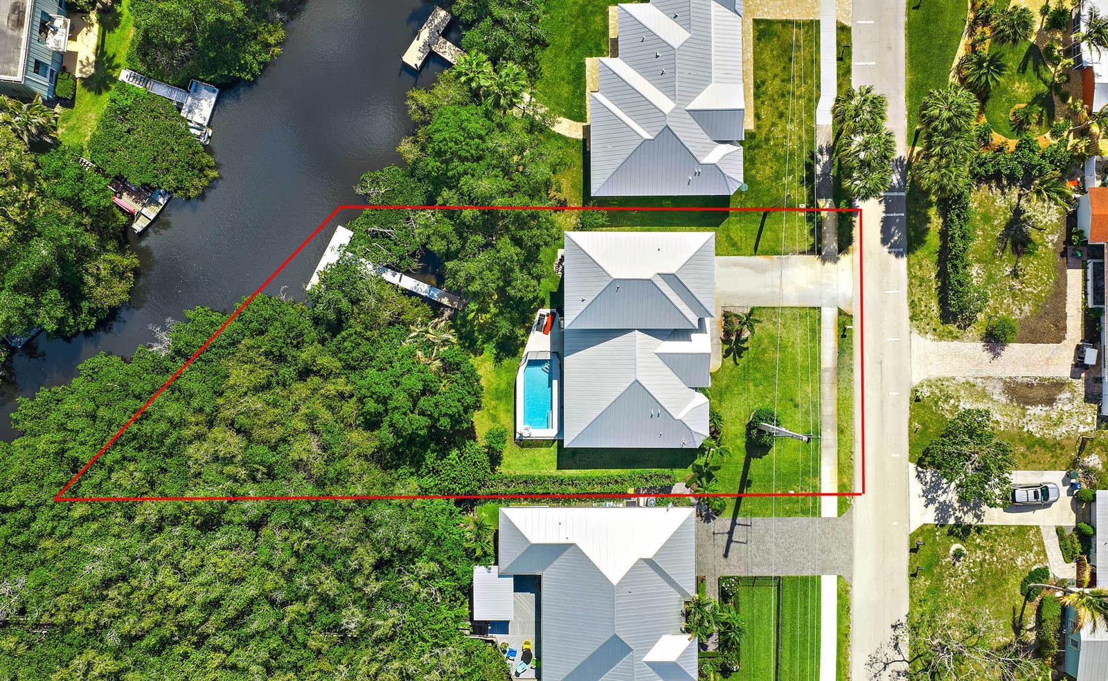 228 SW Indian Groves Drive, Stuart FL 34994 photo 3
