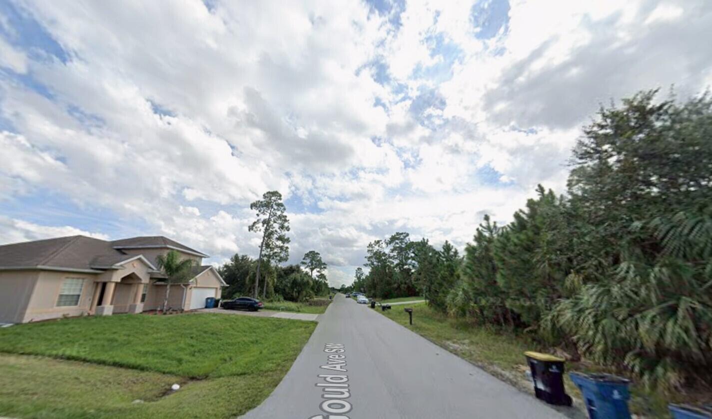 1756 SW Gould Ave Avenue SW, Palm Bay FL 32908 photo 2