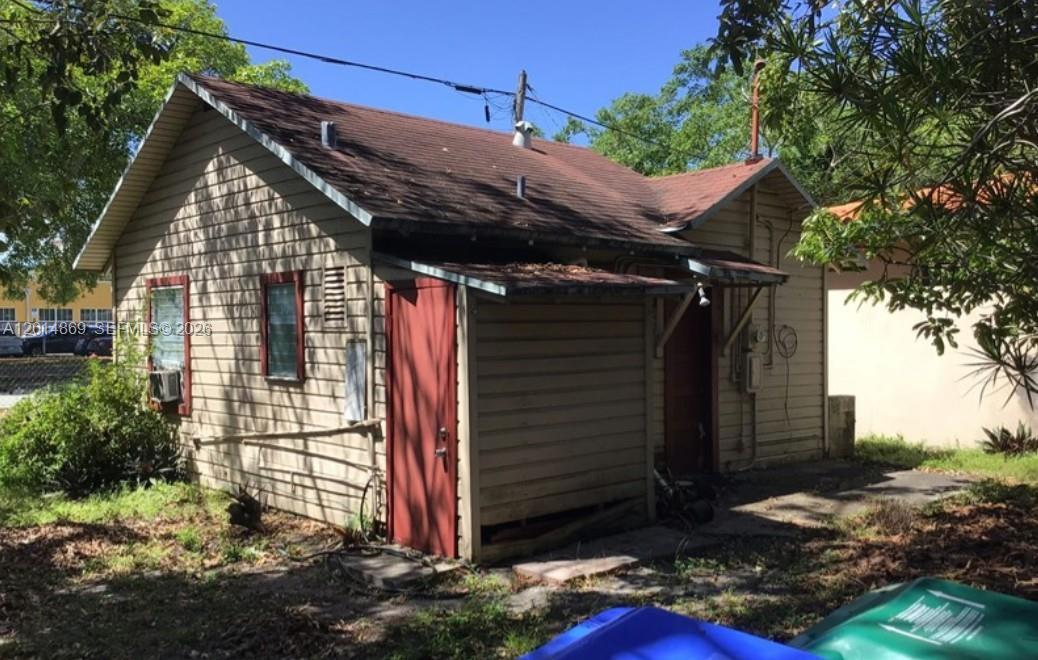 2430 SW 25th Ter, Miami FL 33133 photo 3