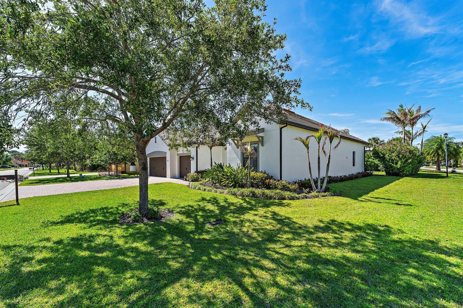 4560 SW Gossamer Circle, Palm City FL 34990 photo 2
