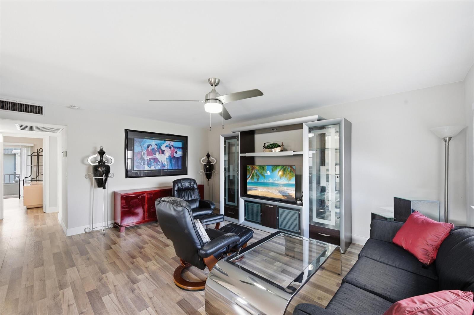 756 Flanders P, Delray Beach FL 33484 photo 5
