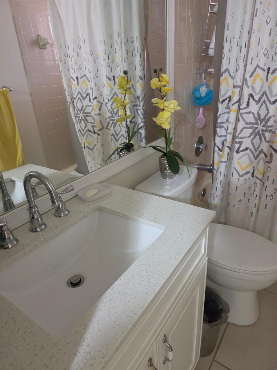 5310 Las Verdes Circle # 220, Delray Beach FL 33484 photo 4