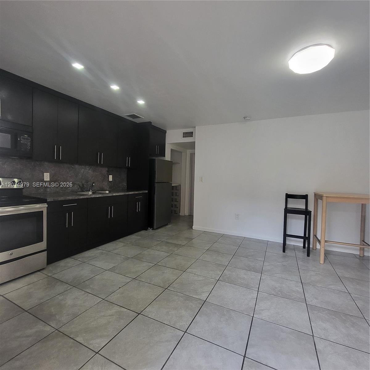 315 NW 59th St # 2, Miami FL 33127 photo 4