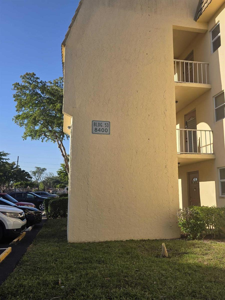 8400 Sunrise Lakes Boulevard # 107, Sunrise FL 33322 photo 3