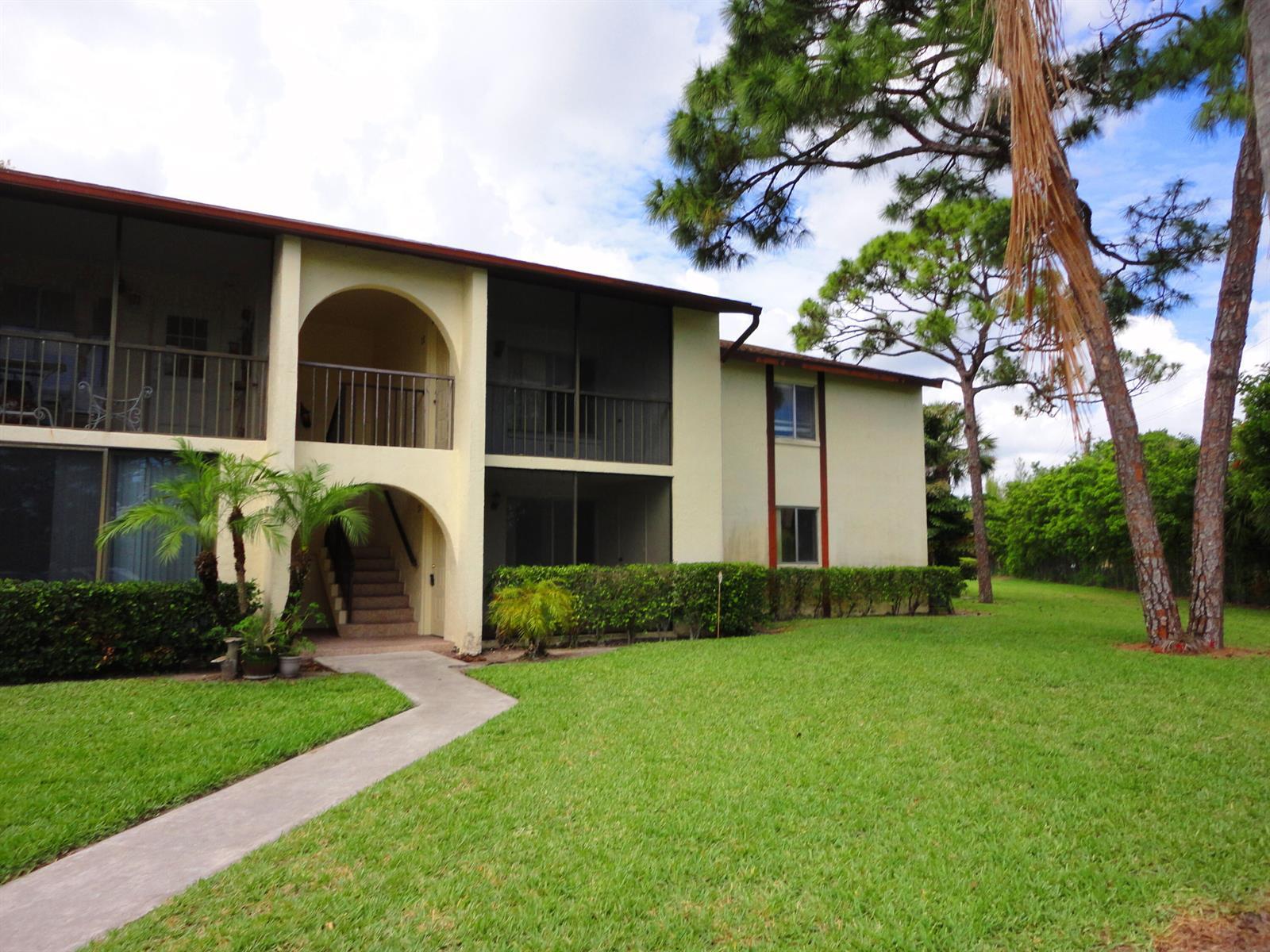4801 Sable Pine Circle # D1, West Palm Beach FL 33417