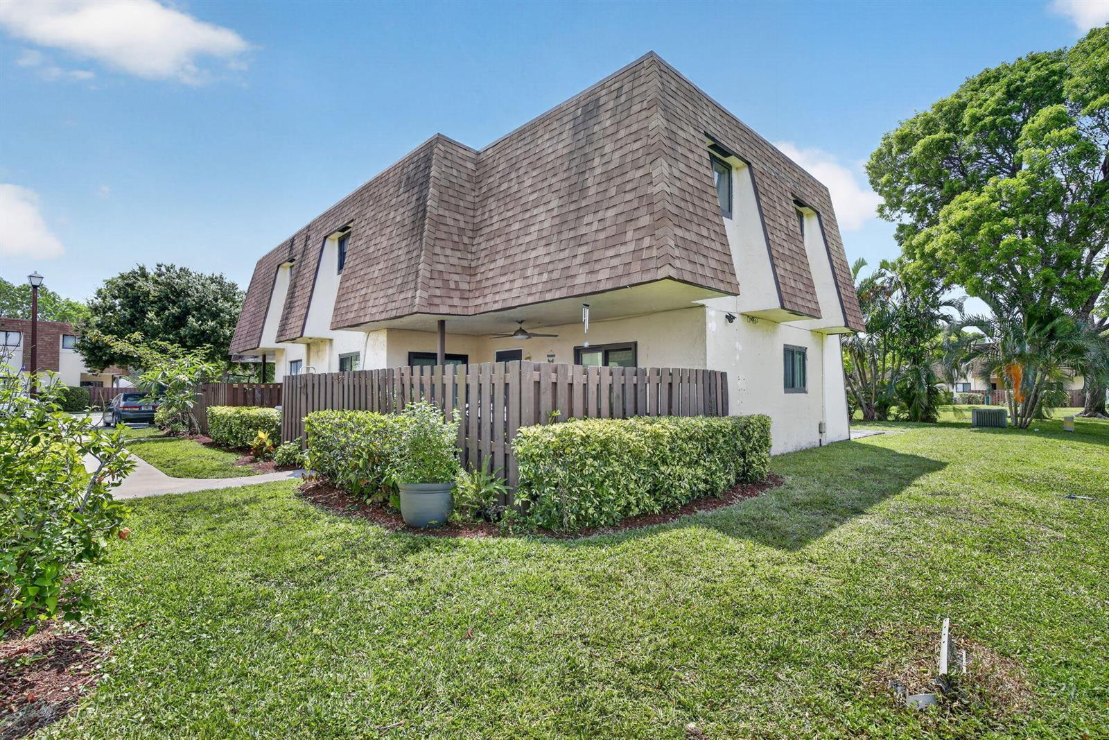 139 San Remo Boulevard # 139, North Lauderdale FL 33068 photo 2