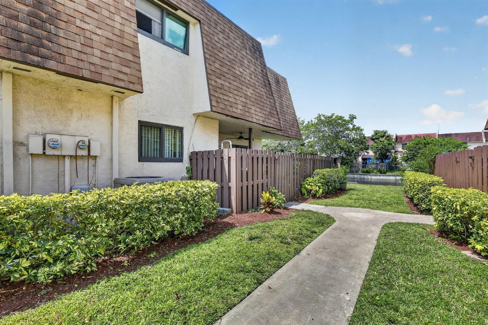 139 San Remo Boulevard # 139, North Lauderdale FL 33068