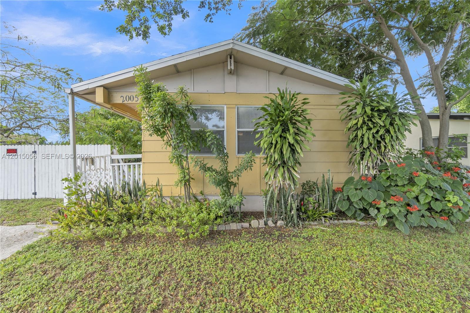 2005 NW 11th Ave, Fort Lauderdale FL 33311